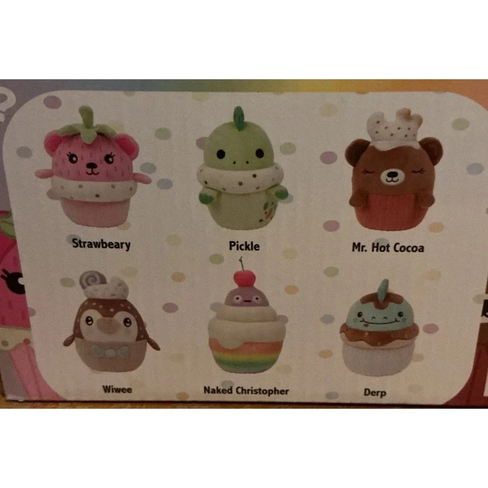 Moriah‎ Elizabeth Cupcake Plushie 2.5-Inch  Pack [1 RANDOM Figure]